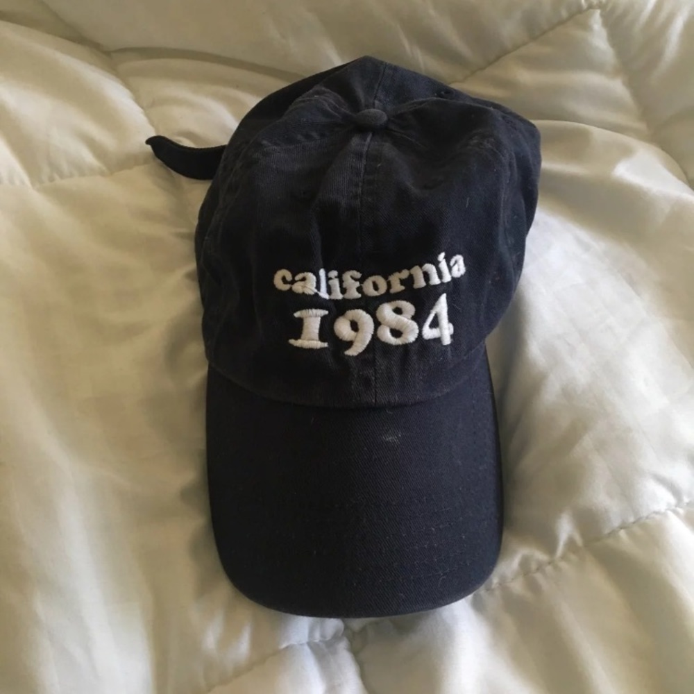 Brandy Melville hat